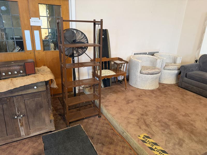 Sale Photo Thumbnail #4