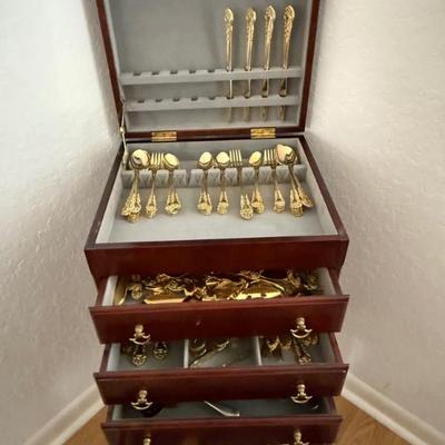 Sale Photo Thumbnail #5