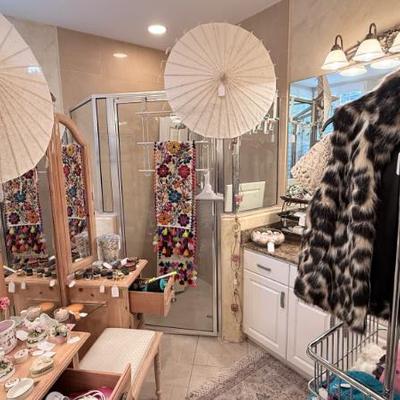 Sale Photo Thumbnail #175