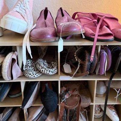 Sale Photo Thumbnail #262