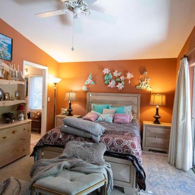 Sale Photo Thumbnail #243