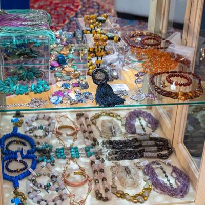 Sale Photo Thumbnail #137