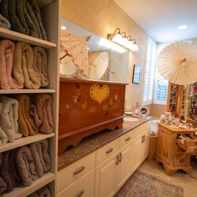 Sale Photo Thumbnail #239