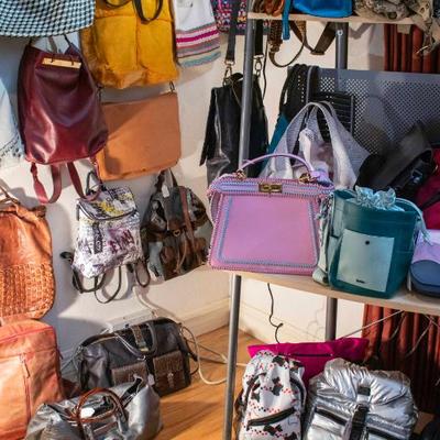 Sale Photo Thumbnail #150