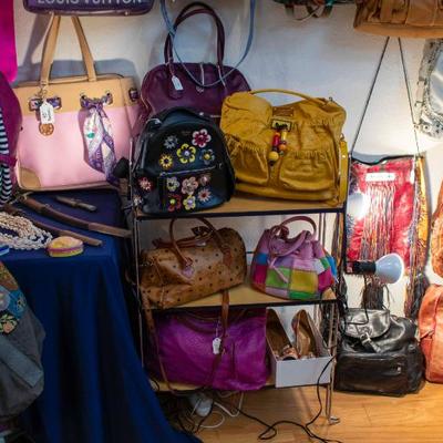 Sale Photo Thumbnail #147