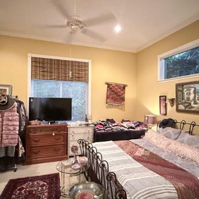 Sale Photo Thumbnail #246