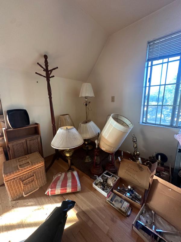 Sale Photo Thumbnail #63