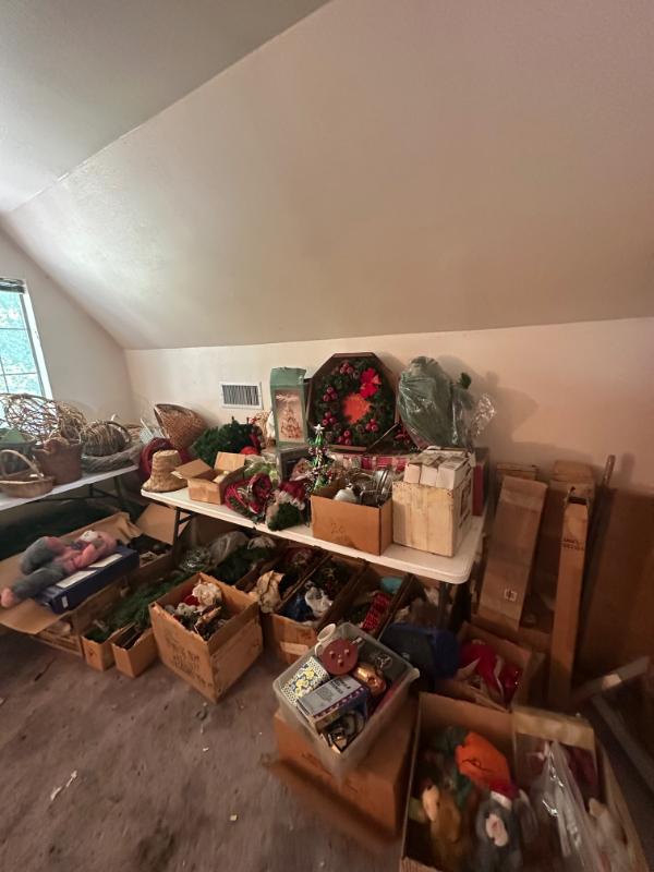 Sale Photo Thumbnail #60