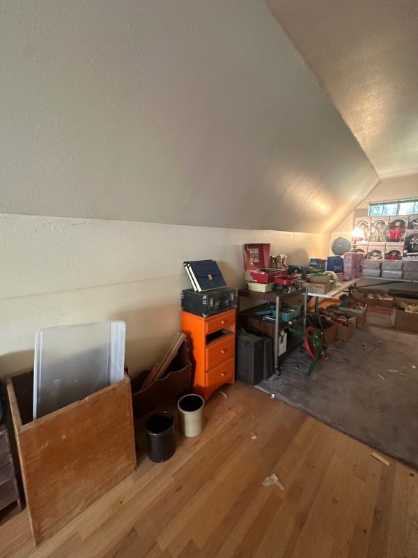 Sale Photo Thumbnail #59