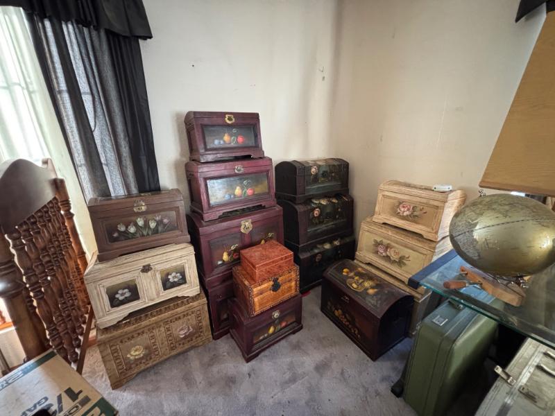 Sale Photo Thumbnail #29