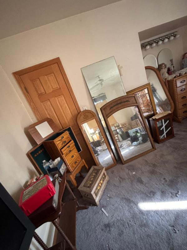 Sale Photo Thumbnail #30