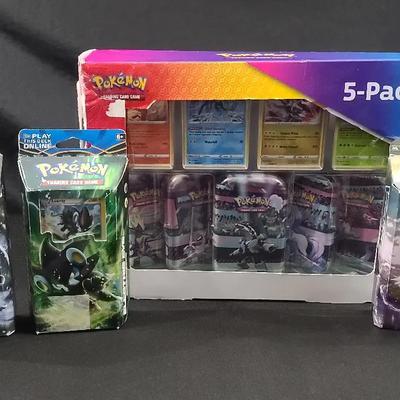 2021 Pokémon Trading Card Game Packs Featuring Gardevoir V & Blastoise V