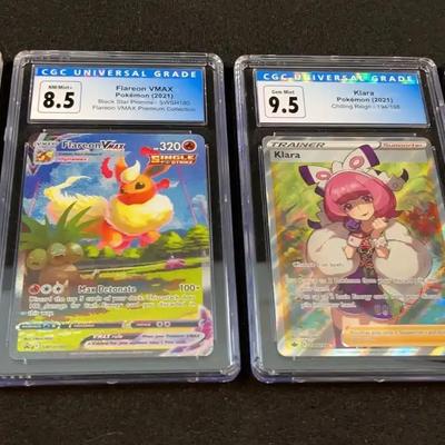 Graded Pokémon Premium Promo Set featuring Flareon VMAX