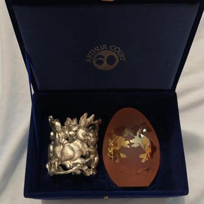 Arthur Court 1997 Pink Etched Bunnies Glass Egg With Stand New In Box