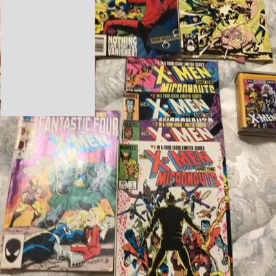Lot Of 7 X-Men Comics With 4 Metal Cards