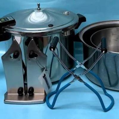 The Stainless Steel Cookware Set