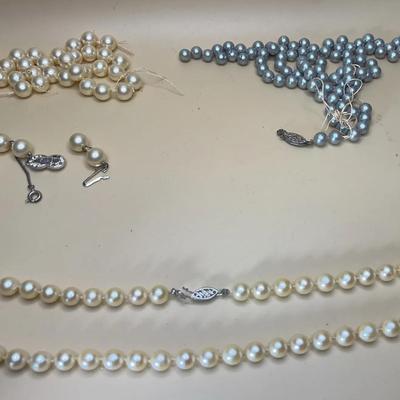 Vintage and Contemporary Faux Pearl Necklaces, 2 Unstrung - Grey and White