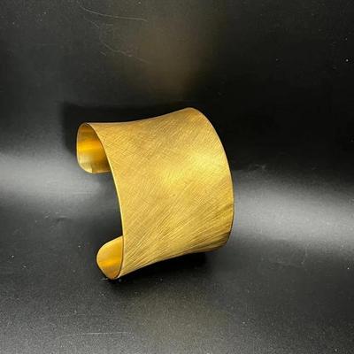 Gold-filled Matte Artisan Cuff Bracelet - Bird Engraving Mark - Vintage