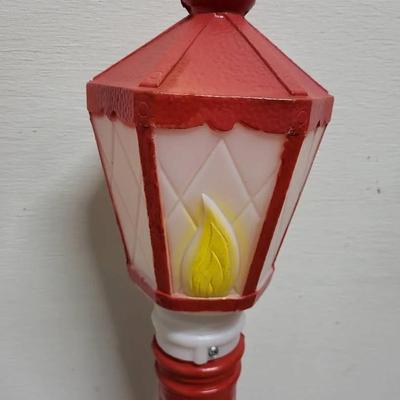General Foam Plastics Street Lantern & North Pole Sign Blow Molds (WH6)