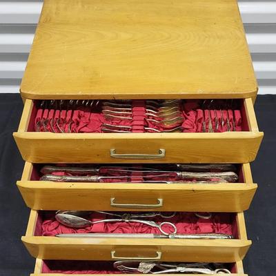 Nickel Silver Flatware in Chest +