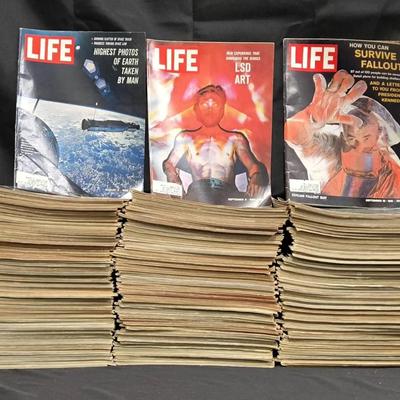 1960s LIFE Magazines - Lot 2