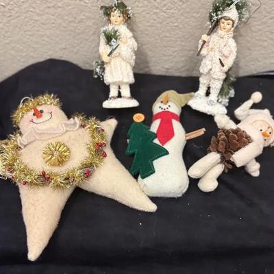 Bethany Lowe Inspired Seasonal Plush And Porcelain Decor
