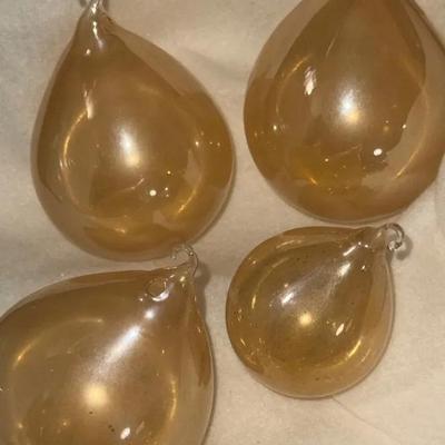 Mid-Century Gold Blown-Glass Teardrop Ornaments – Lot of 4 (Includes Mini Speckled Ornament)