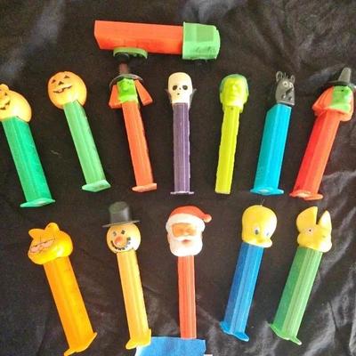 PEZ COLLECTIBLES 