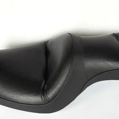 Genuine Harley-Davidson Motorcycle Seat – Model RDW-92/61-0067 (31” x 14”)