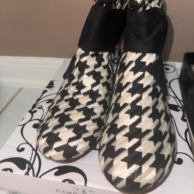 Sale Photo Thumbnail #285