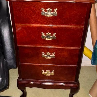 Sale Photo Thumbnail #320