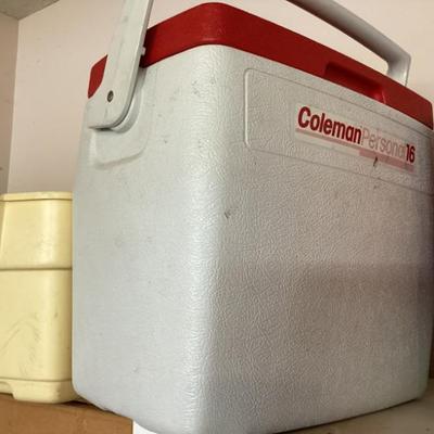 Sale Photo Thumbnail #191: Small coleman beverage cooler