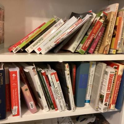 Sale Photo Thumbnail #78: Book collection 3)