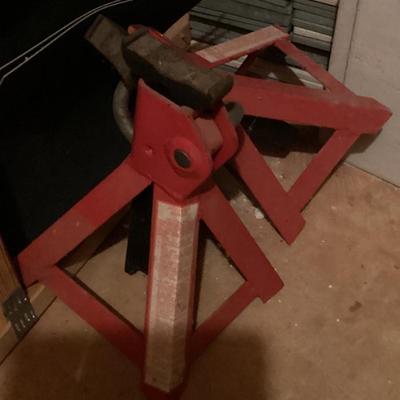 Sale Photo Thumbnail #62: Red metal jack stand img 3463
