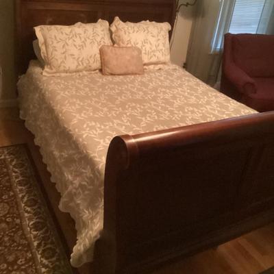 Sale Photo Thumbnail #222: Wood sleigh bed frame