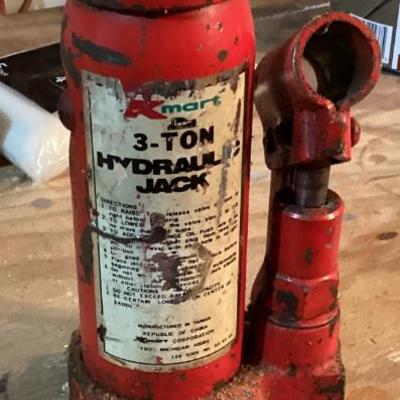 Sale Photo Thumbnail #54: Kmart 3 ton hydraulic jack img 3513