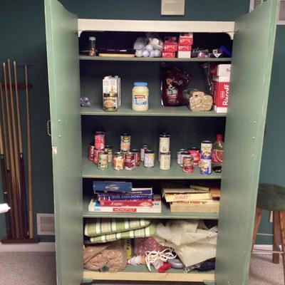 Sale Photo Thumbnail #197: Storage cabinet