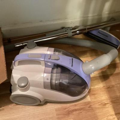 Sale Photo Thumbnail #34: Panasonic canister vacuum cleaner img 3408