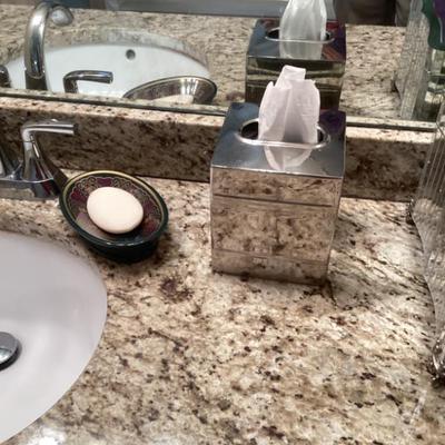 Sale Photo Thumbnail #173: Silver plated tissue box holder