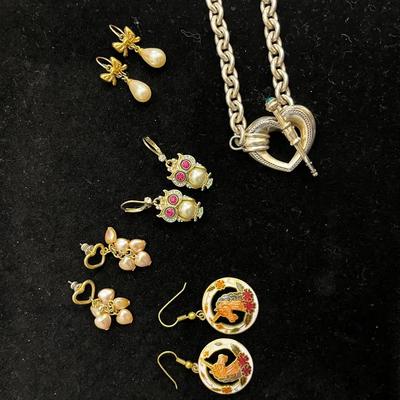 Playful Earrings And Bracelet 