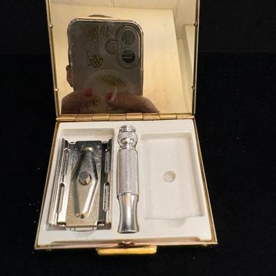 Vintage Gillette Travel Tech Razor Kit 
