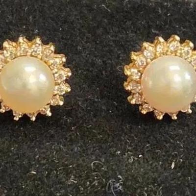 14K Yellow Gold Stud Earrings 