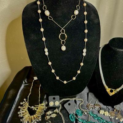 Sale Photo Thumbnail #401