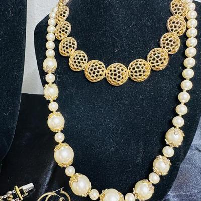 Sale Photo Thumbnail #372