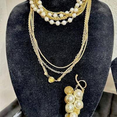 Sale Photo Thumbnail #361