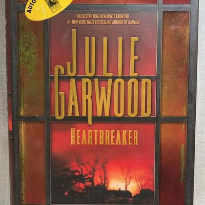 Heartbreaker by the american author julie garwood