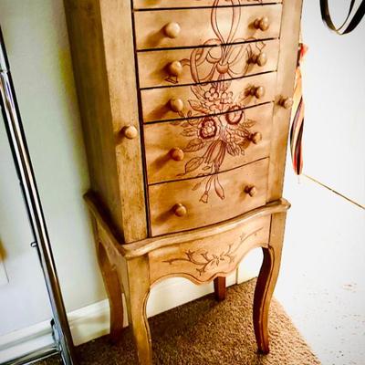 Sale Photo Thumbnail #135