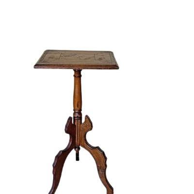 Carved Accent Table.png