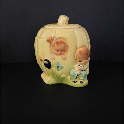 R.R.P. Co. Peter Peter Pumpkin Eater Cookie Jar.jpg