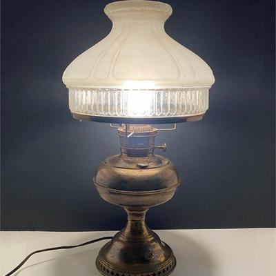 Vintage Bradley & Hubbard Parlor Lamp.jpg